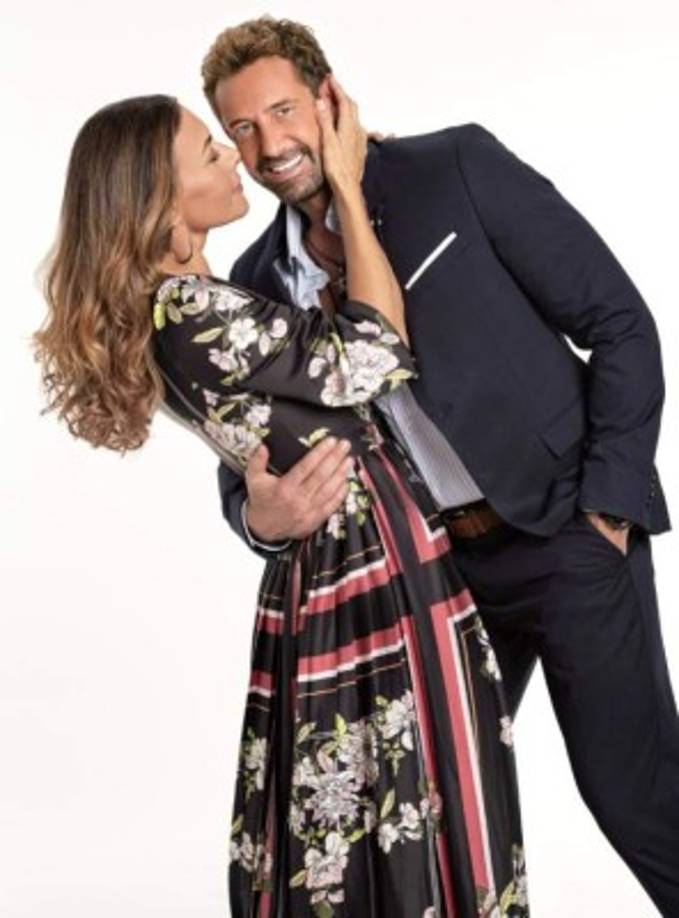 El problema con la actriz Vanessa Guzmán se dio debido al romance que debe representar con Soto frente a las cámaras. 'Lo que pasa es que Vanessa y Gabriel han tenido muchas escenas de besos y se nota que hay mucha química entre ellos, tanto fuera como dentro de cámaras, obviamente eso a Irina le molesta'.<br/>