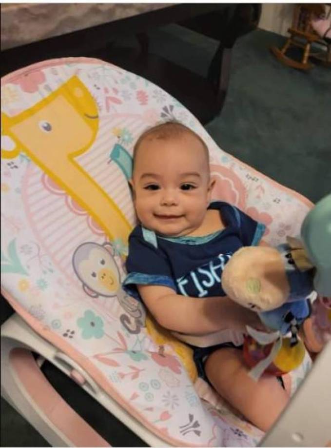 Colaborando con agentes federales, hay investigadores del condado Tulare que trabajan “las 24 horas del día” en este caso, dijo el funcionario.