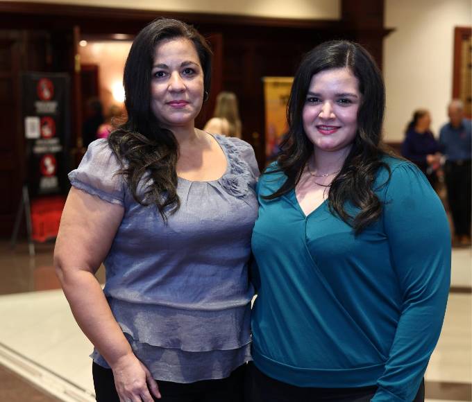 Sulmaría Santos y Jocelyne Triminio 