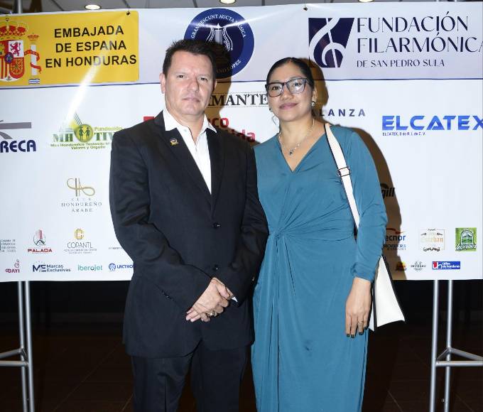 Alex Perdomo y Geraldina Rodríguez