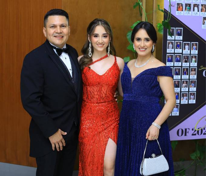 Ever, Daniela y Patricia Campos