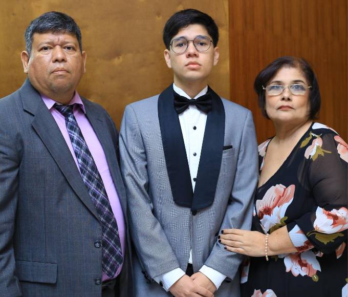 Jorge, Jafet y Vercelly Aguilar