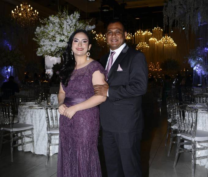 Candy Alcántara y Josué Reyes