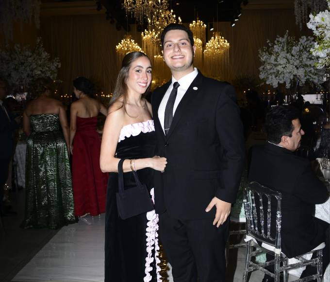 Ana Victoria De León y Julio Valladares