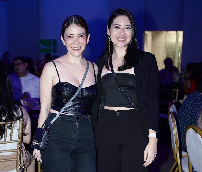 Bárbara Mendoza y Sherly Madrid