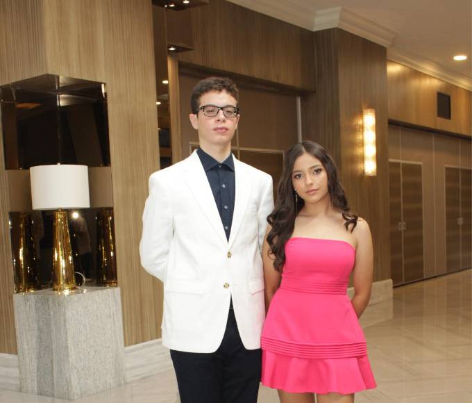 John Valladares y Mariel Regalado