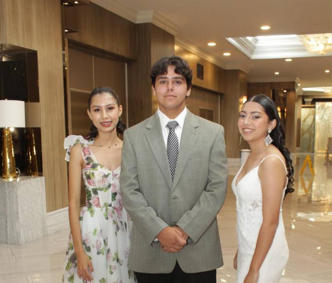 Angeline Leiva, Iván Quintanilla y Rebeca Zúniga