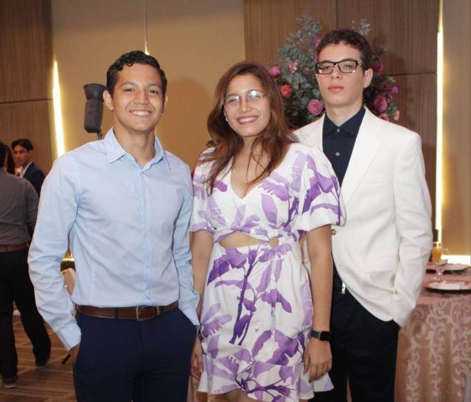 Rafael Chinchilla, Mónica Hernández y John Hernández