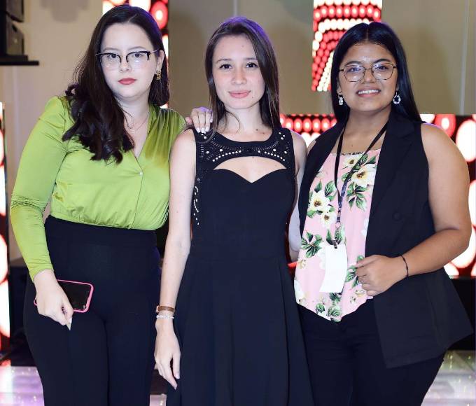Gabriela Pascua, Melissa Peralta y Gabriela Mejía