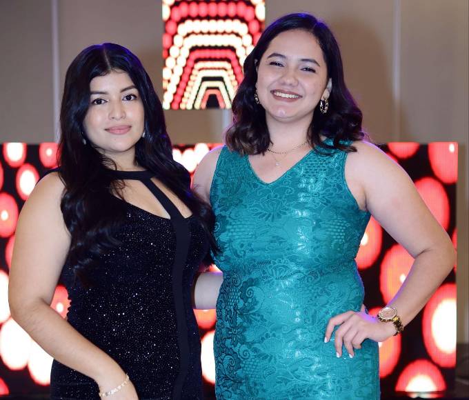 Rixy Ulloa y Lesly Oliva