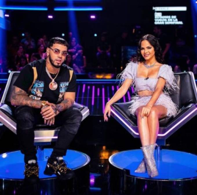 Natti Natasha no desaprovechó la oportunidad y se sacó una imagen para su cuenta de Instagram. 'Todo listo para HOY BrrrrRRRr @anuel_2blea @reinadlacancion' escribió la cantante de 'Me Gusta'.