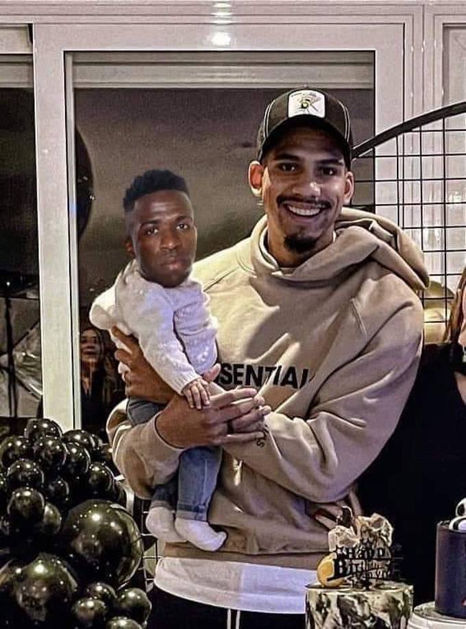 Burlas: Memes destrozan al Madrid tras perder ante Barcelona