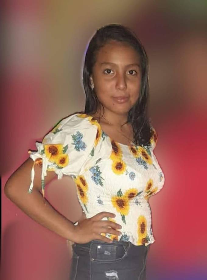 Katherine vivía con su abuela, una señora que entre regaños y consejos trataba de guiarla. 