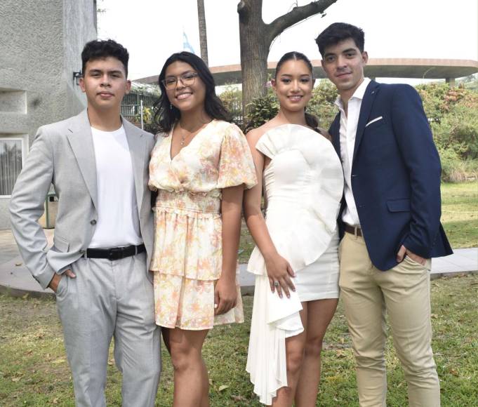 Joseph Torres, Astrid Méndez, Melanie Reyes y Adrián Suazo