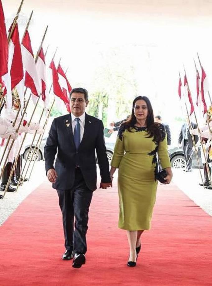 Ana García recordó que Juan Orlando Hernández, durante el juicio, había remarcado intentos de asesinato contra él y su familia en Honduras por parte de grupos criminales, sin especificar. También dijo que el FBI tenía reportes de esos intentos de ataques contra el expresidente y su familia. 