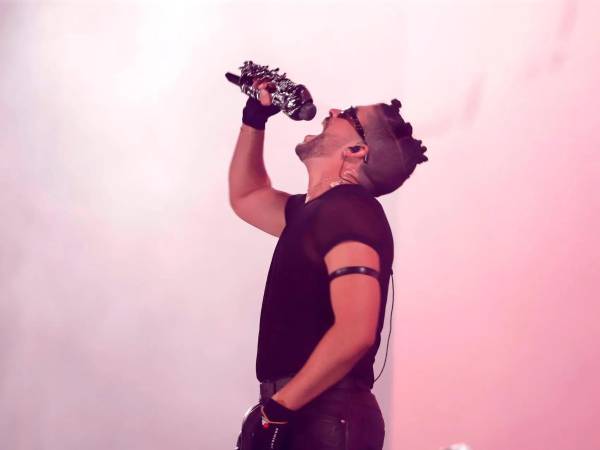 El cantante puertorriqueño Bad Bunny es el más escuchado en el mundo, de acuerdo con Billboard.