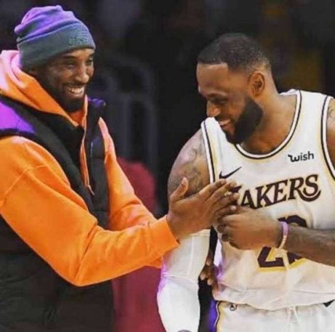 Kobe Bryant subió esta última foto en sus redes sociales. En la imagen aparece con Lebron James, quien se convirtió este sábado en el tercer máximo encestador en la historia de la NBA al superar precisamente a Kobe.