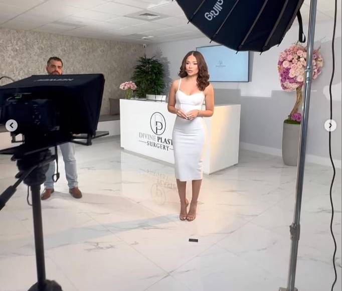 Así luce ahora Sirey Morán tras su cirugía estética y lo muestra con mucho orgullo la periodista hondureña.