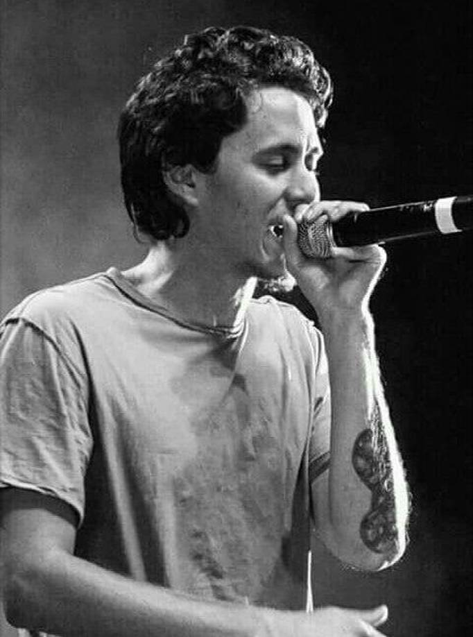 “Todo lo hicieron, aparte de a sangre fría, con premeditación”, manifestó el fiscal Saab, quien aseveró que el detonante del crimen, de acuerdo con las nuevas pesquisas, fue el reclamo de un pago por una gira que el cantante había realizado en diciembre de 2014 por Argentina y Chile, que los Améstica aseguran haber financiado.