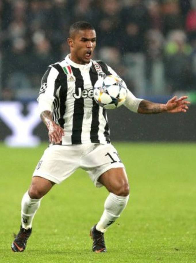 Douglas Costa: Brasileño que juega de extremo en el ataque. Una de sus virtudes es la velocidad.