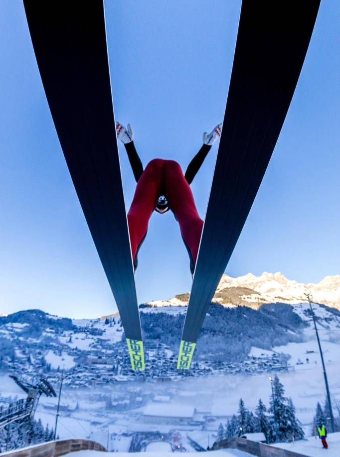 Servicios de emergencia siguen trabajando en la zona