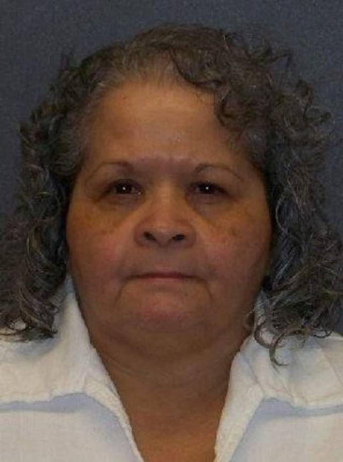 La mujer asegura que es víctima de malos tratos y 'actos sádicos en su contra', por lo que decidió, en 2016, demandar a esta institución y solicitar la suma de 500 mil dólares como reparo, según informó Univisión.<br/>