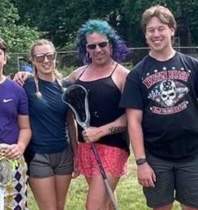 Revelan el rostro del atacante en partido de hockey; su exesposa y su hijo las víctimas