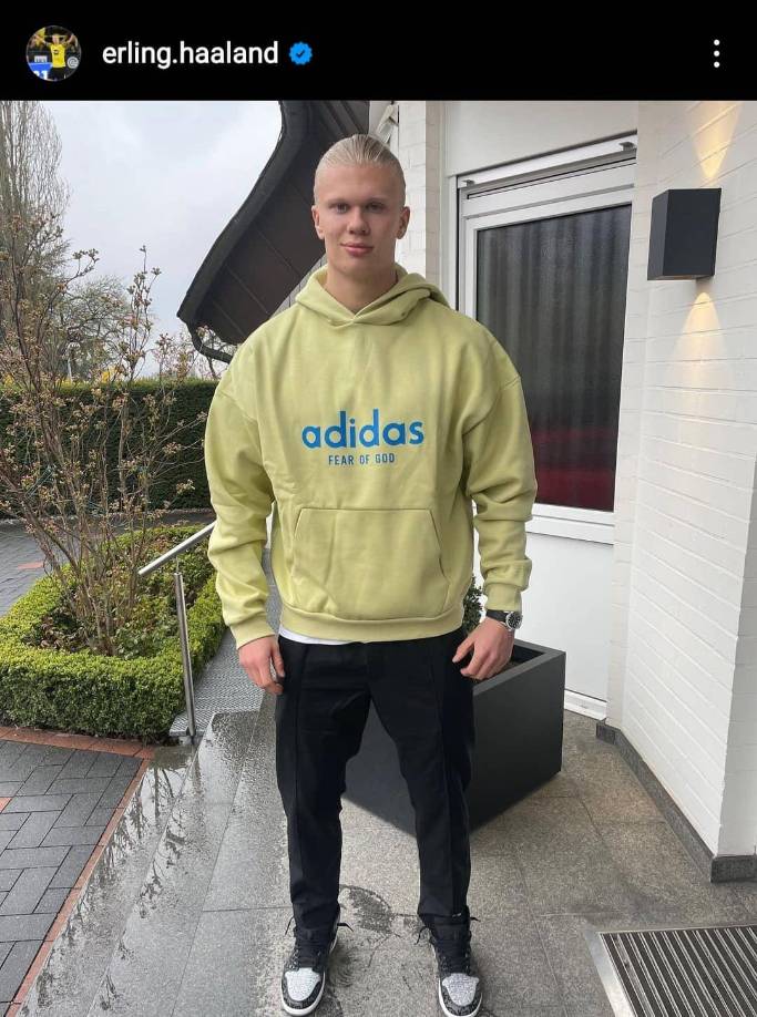 “Realmente me gusta mucho la pizza de kebab, la amo. Eso no significa que la coma todo el tiempo, lo hago un par de veces al año, y aunque casi no la coma, es mi comida favorita”, confesó el noruego hace tiempo en una entrevista.