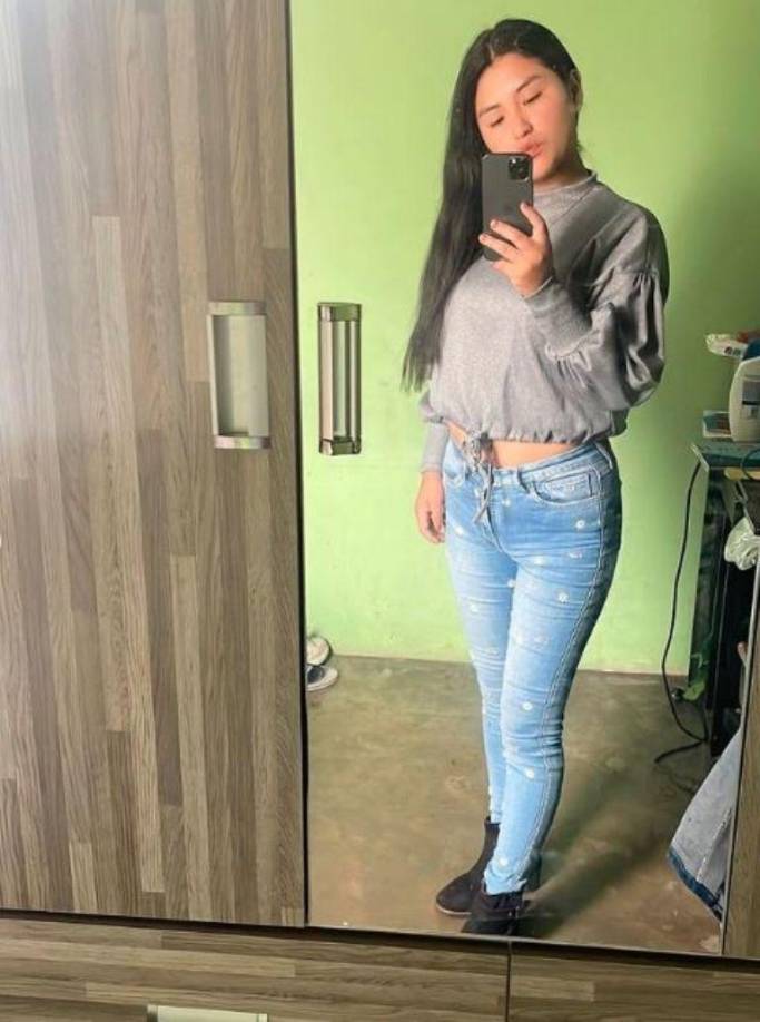 “Nos falta una más. Sheyla Cóndor tenía 26 años y Darwin Condori, un policía, es el principal sospechoso de su asesinato. Las Comisarías de (los distritos de) Comas y Santa Anita también deben dar explicaciones sobre su accionar. Hacemos un llamado a los medios de comunicación a comunicar con enfoque sensible este caso”, indicó la organización feminista Manuela Ramos junto al lema “la Policía no nos cuida”. 