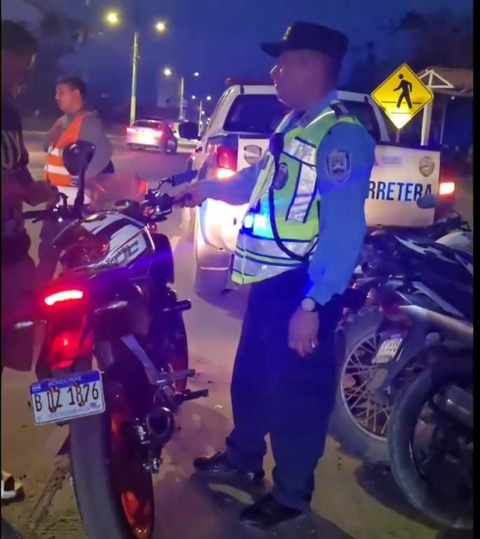Siguatepeque le declara la guerra a las motos ruidosas; decomisaron más de 50