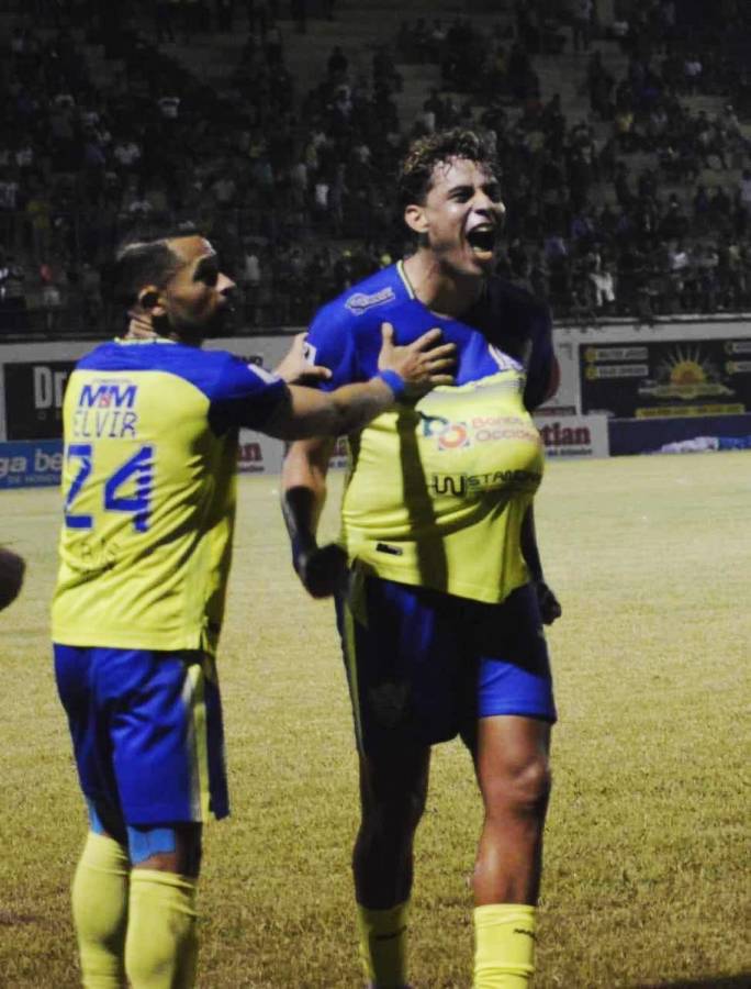 Ángel Tejeda dedicó el gol a su esposa, quien al parecer está embarazada, esto por el festejo que hizo el delantero de los Potros.