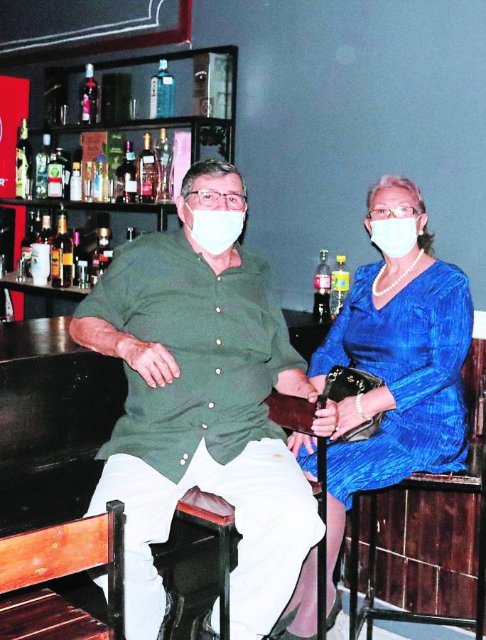 Gran apertura de Inu Bar &amp; Pub, en El Progreso, Yoro