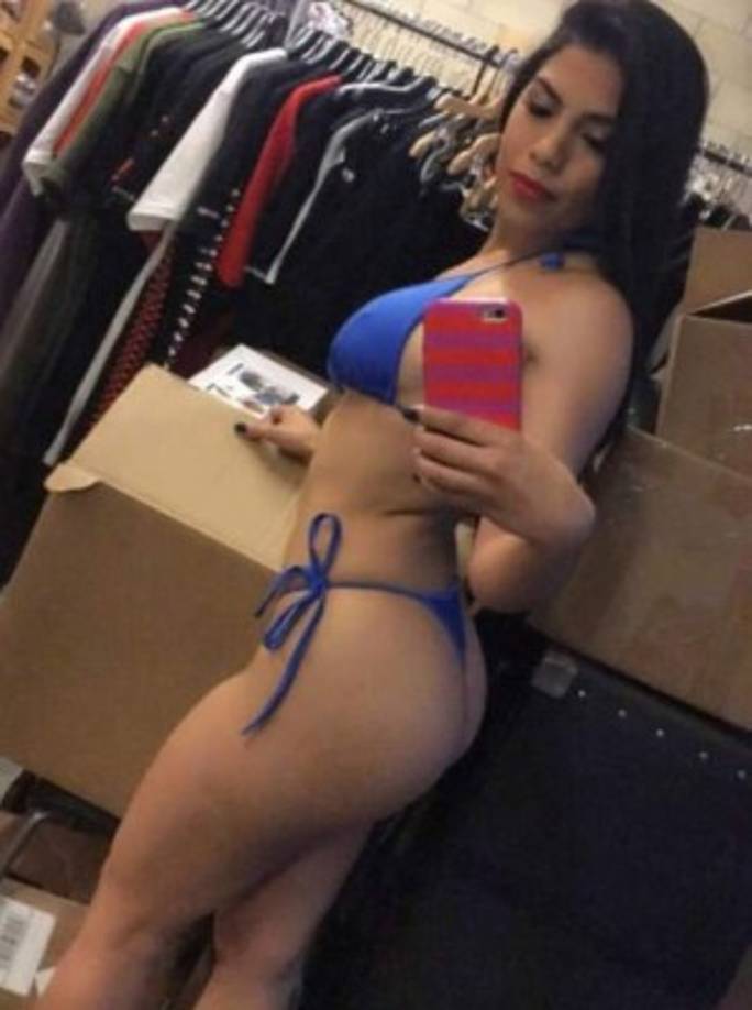 @elizabethruizXO es la cuenta de twitter de la chica.