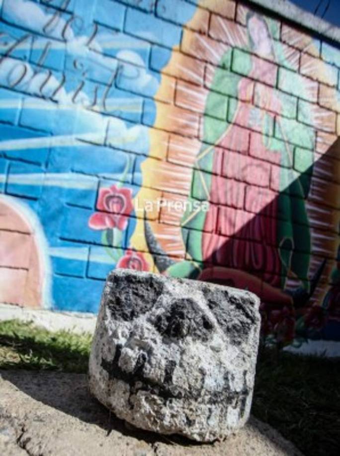 Al igual que otras organizaciones criminales, las pandillas también basan parte de su cultura en las creencias religiosas.