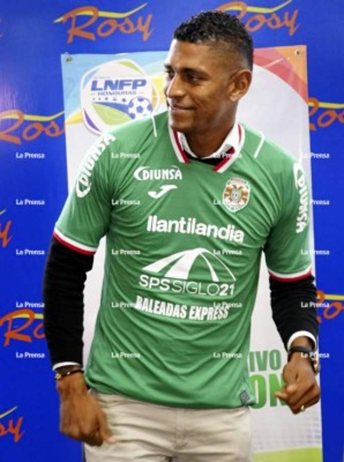 El atacante firmó por un año con los verdes tras varios días de estar negociando su vinculación, la cual se dio gracias a la buena relación que tiene con Héctor Vargas, entrenador de los esmeraldas.