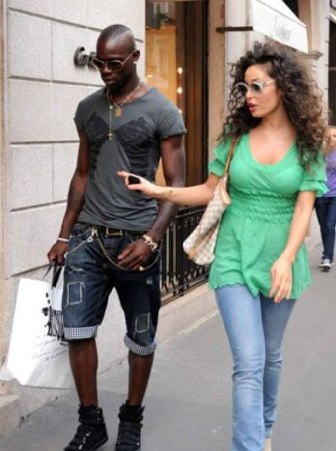 Raffaella Fico también fue novia del italiano Mario Balotelli.