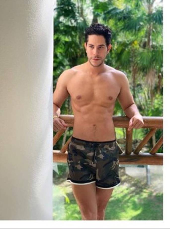 El también ex protagonista de la telenovela Rebelde y del grupo RBD volvió a las telenovelas en la serie juvenil Like. Y actualmente ha sorprendido por su el cuerpo tonificado que ha logrado gracias al ejercicio y la disciplina.<br/><br/>