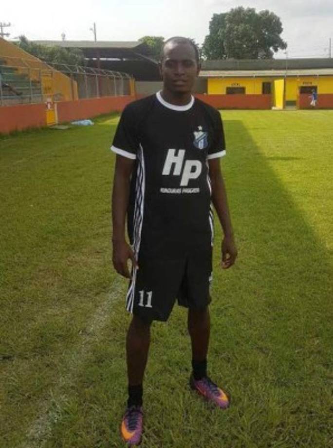 Román Valencia: El joven atacante también ha sido anunciado como fichaje del Honduras Progreso, su último club fue la UPNFM.