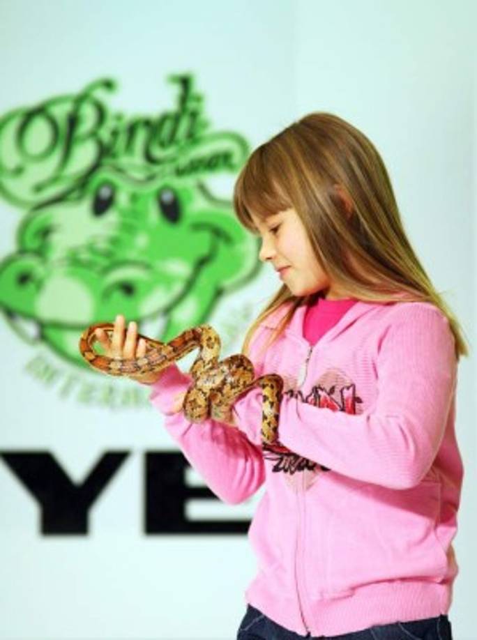 Bindi Irwin cantaba y bailaba junto a los Cocoamigos, temas musicales inspirados en animales.