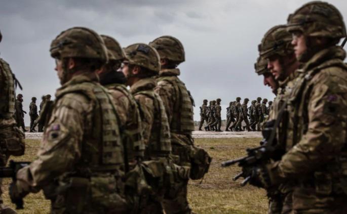 OTAN desplegará otros 4 batallones en el este y lanza advertencia contra China