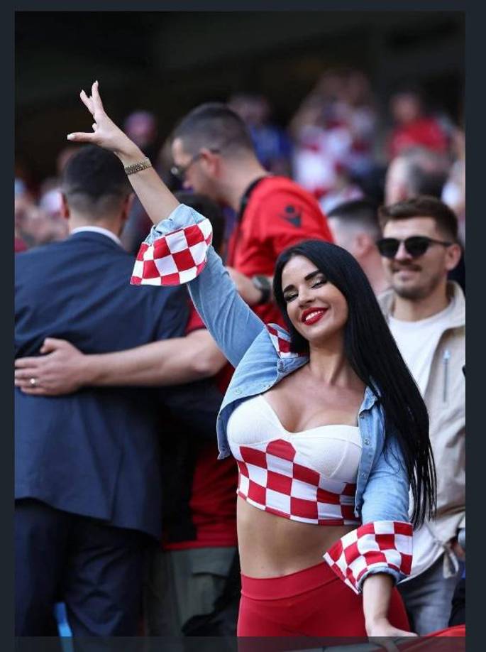 Ivana Knoll se dio a conocer en el pasado Mundial de Qatar 2022 y fue nombrada la Novia del Mundial.