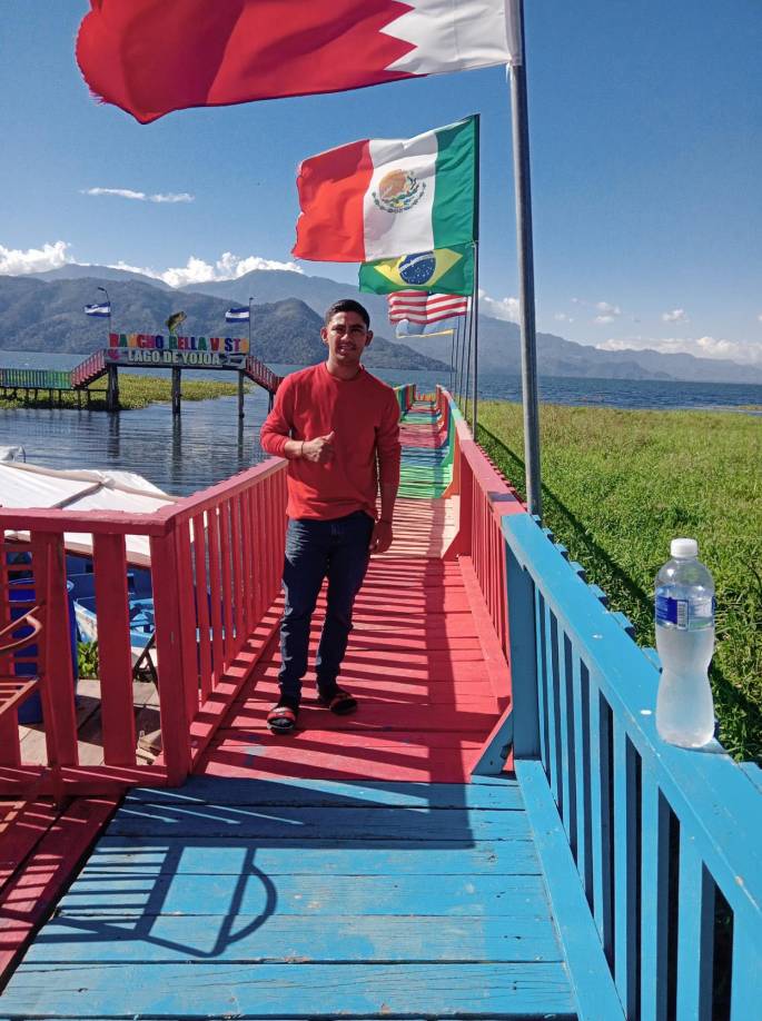 Jhoni J. Guardado inmortalizó un viaje al Lago de Yojoa.