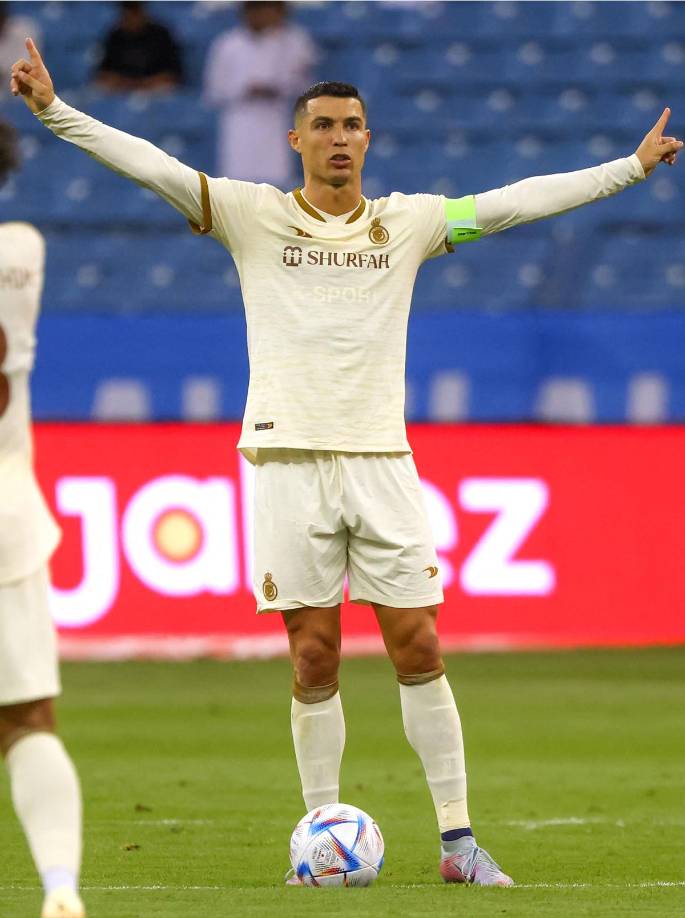 CR7 no la pasó nada bien en el clásico árabe contra el Al Hilal. Sus caras y acciones cuando el final apremiaba eran un poema que sólo avecinaba un final: la derrota.