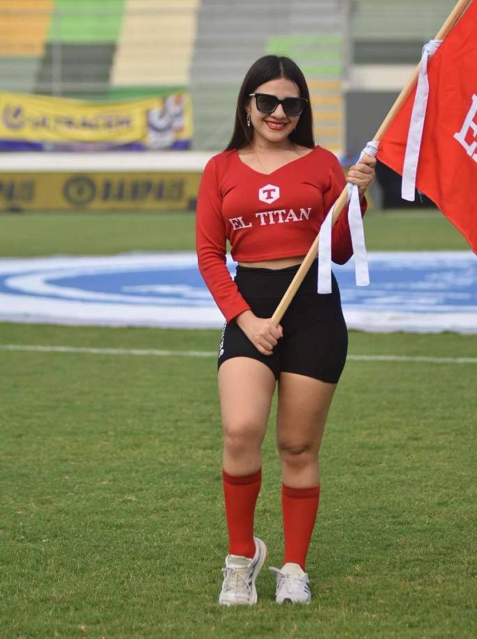 Ambiente y lindas chicas: así se vivió la jornada 17 del Clausura