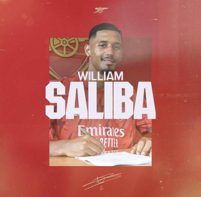 William Saliba seguirá vistiendo los colores del Arsenal. El club anunció su renovación de contrato y estará hasta el 2027, tres temporadas más.