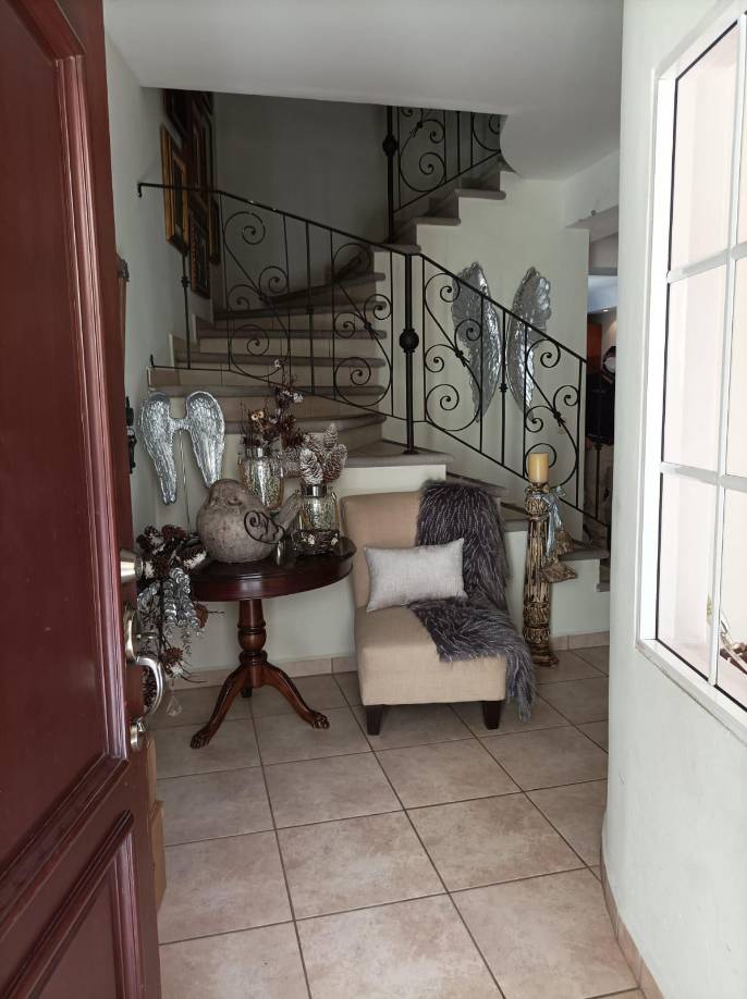 Con todo ello, la Uferco procura la recuperación a favor del Estado de más de 101 millones de lempiras que fueron drenados por empresas de maletín creadas entre los años 2013 y 2018. 