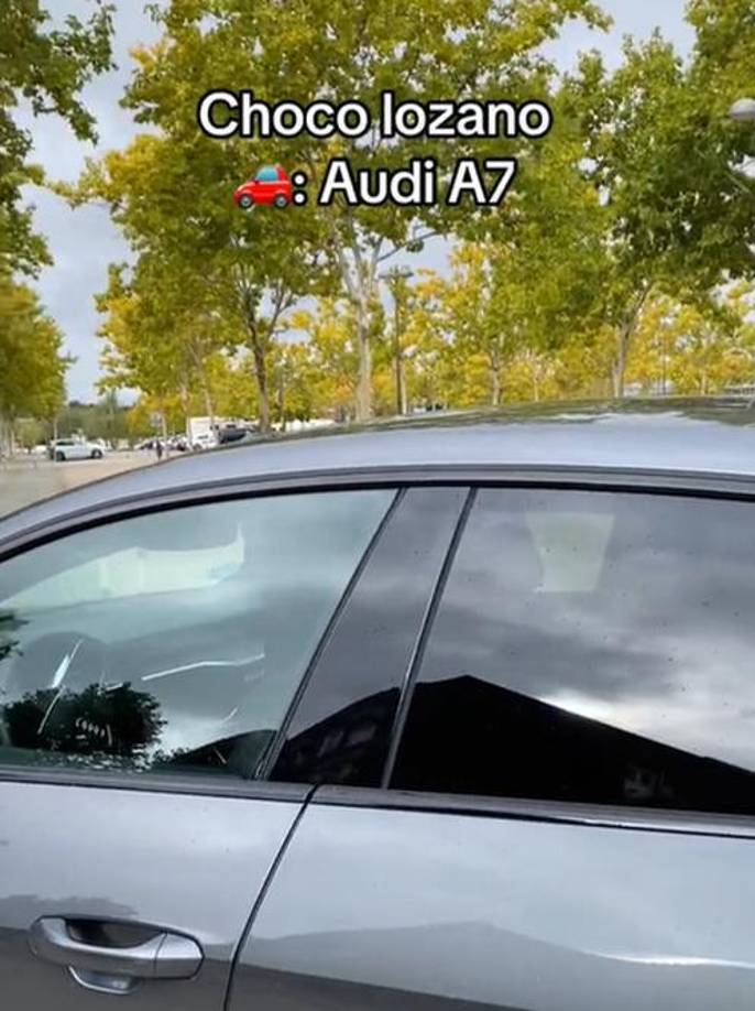 El vehículo que utiliza Antony Lozano en España anda en un valor de 80 mil 450 y 157 mil 820 euros. 