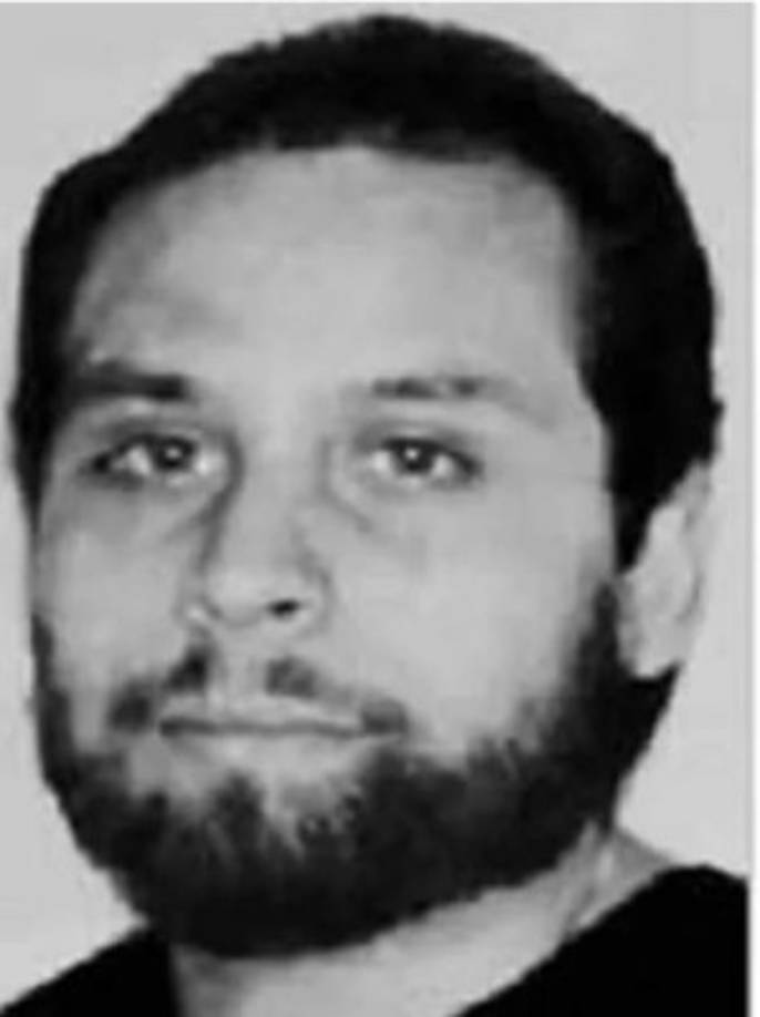 Victor Manuel Gerena es buscado por el delito de robo a mano armada. Su país de ascendencia: Puerto Rico. Recompensa: $1 millón. Ha utilizado estos nombres falsos: Victor Ortiz y Victor M. Gerena Ortiz.<br/>