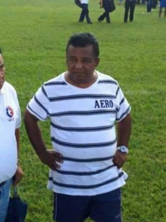 Gil Rodríguez es el entrenador del Atlético Esperanzano.