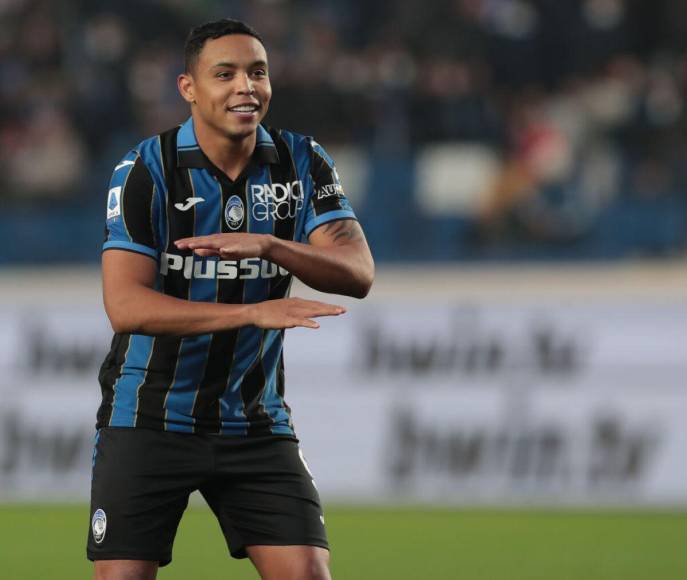 Luis Muriel ya no quiere seguir en el Atalanta. Según la información del periodista de ‘ WinSports TV’, Pipe Sierra, el delantero colombiano habría pedido salir del club italiano a través de su agente, Alessandro Lucci. El goleador cafetero, que tan solo ha sido de la partida en siete de los 15 encuentros que ha jugado esta temporada, no quiere ser suplente.